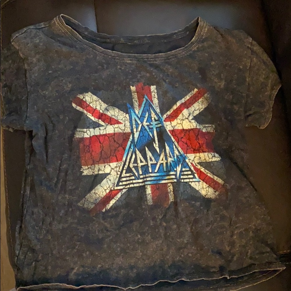 Extremely soft Def Leppard Tee